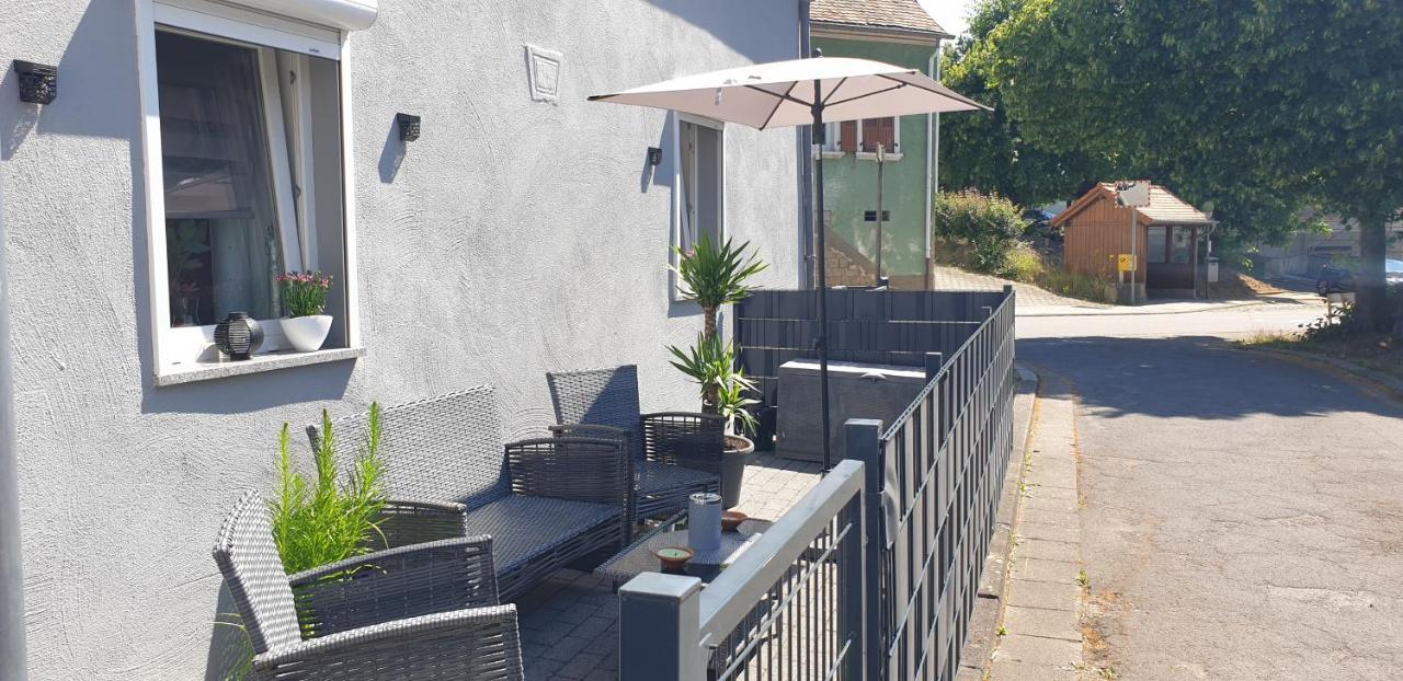 Ferienhaus Sabine Im Biosphaerenreservat Bliesgau Blieskastel Esterno foto