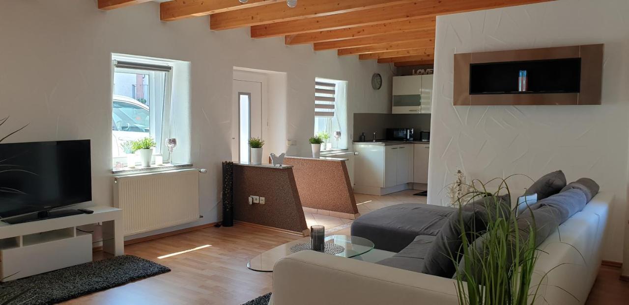 Ferienhaus Sabine Im Biosphaerenreservat Bliesgau Blieskastel Esterno foto